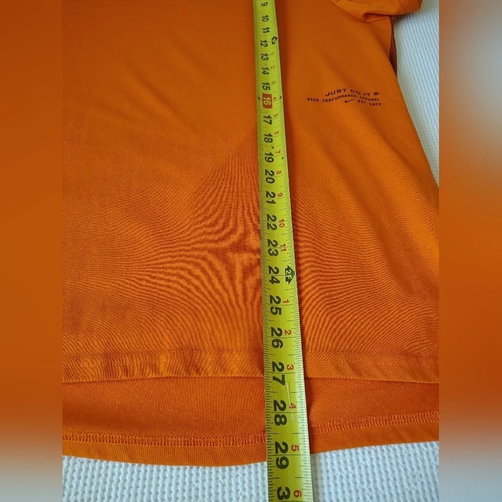 Nike Men's Vibrant Orange Short Sleeve Tee Size XL